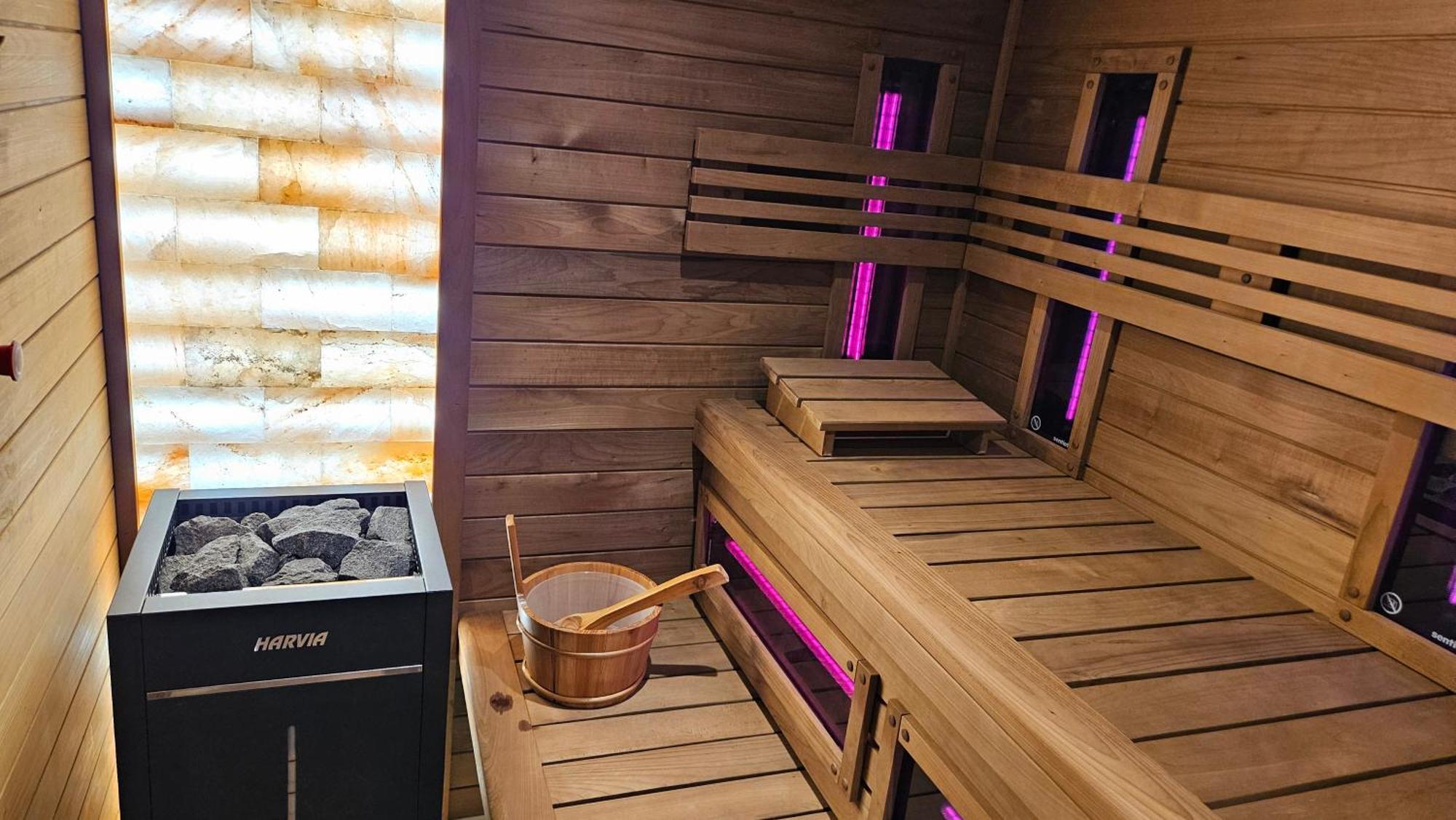 Apartamenty Komarno 46 Jacuzzi&Sauna Ngoại thất bức ảnh